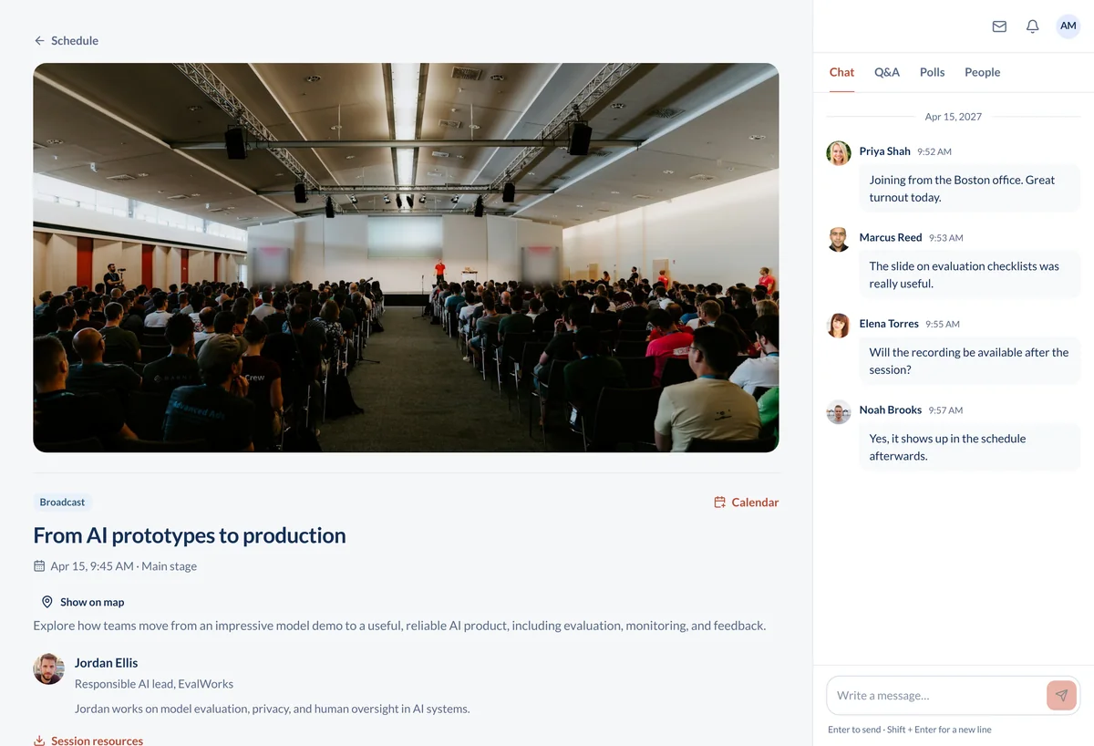Live session in ConferenceTap with the stream and the session chat